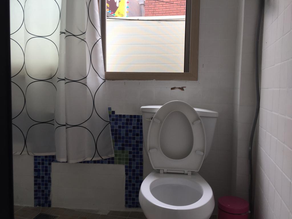 Backpackers In Jeju City Center Экстерьер фото