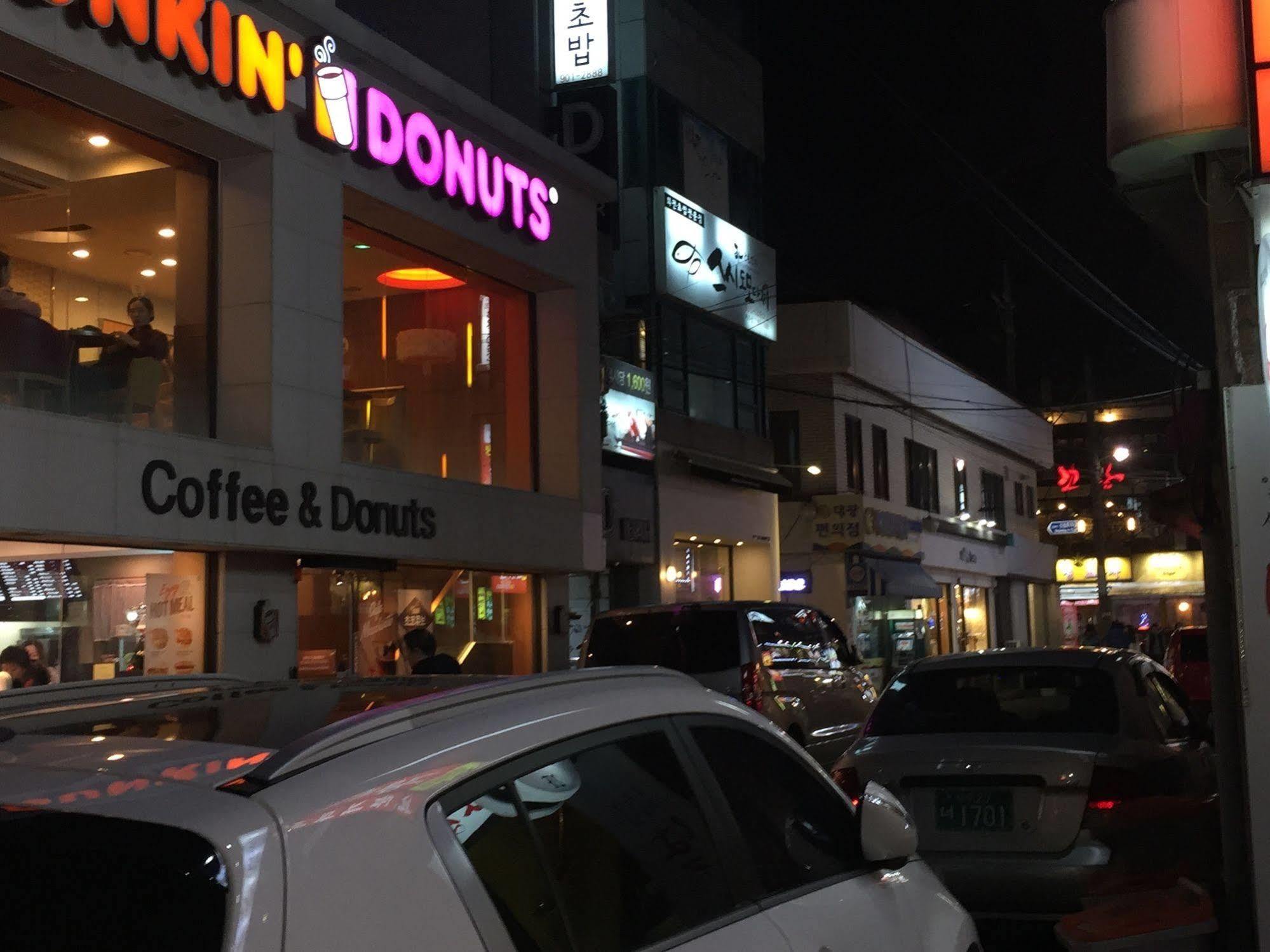Backpackers In Jeju City Center Экстерьер фото