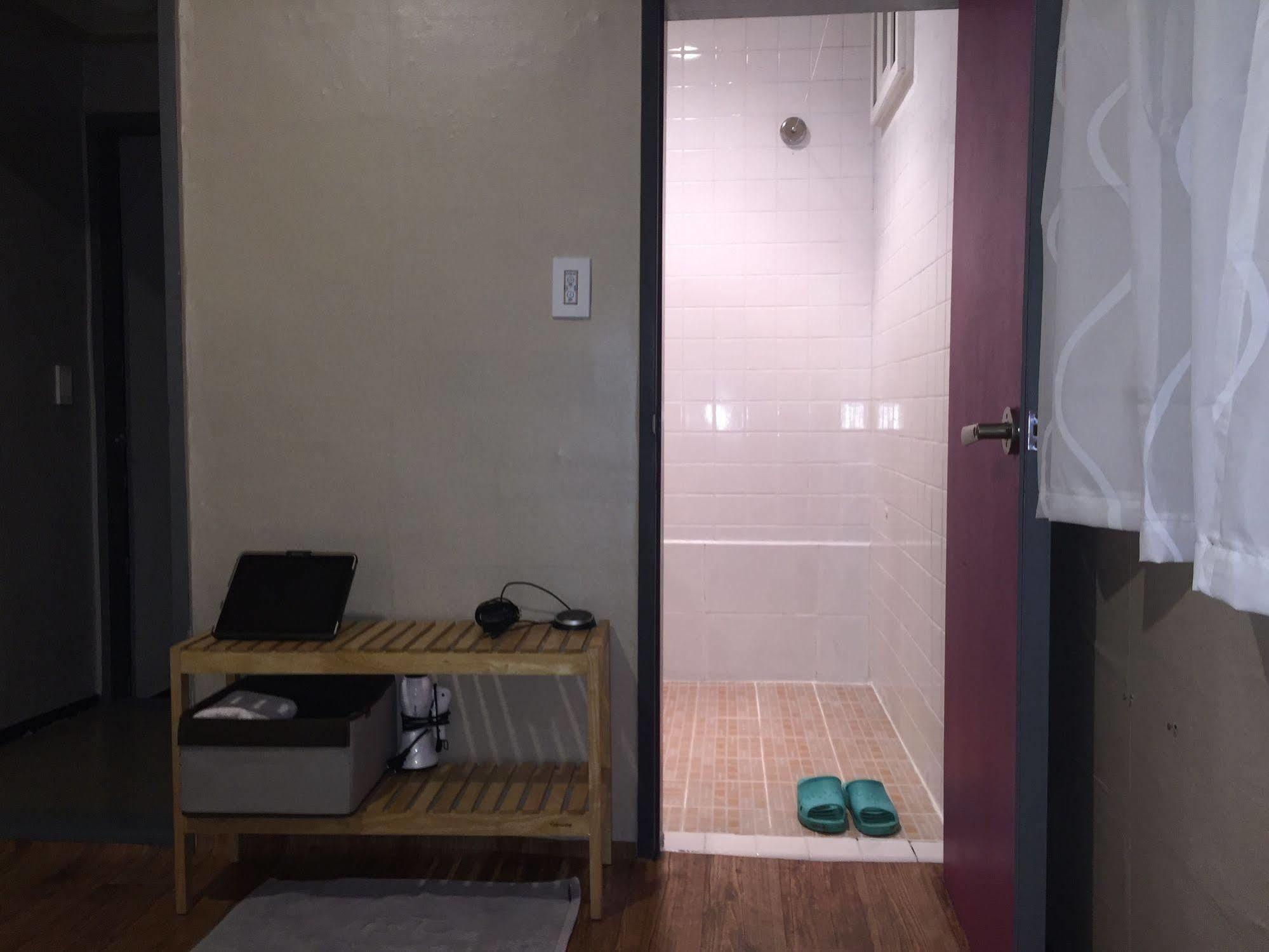 Backpackers In Jeju City Center Экстерьер фото